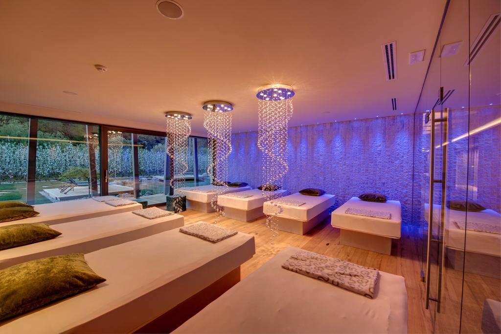Gartenhotel Moser Апиано сула Страда дел Вино Екстериор снимка
