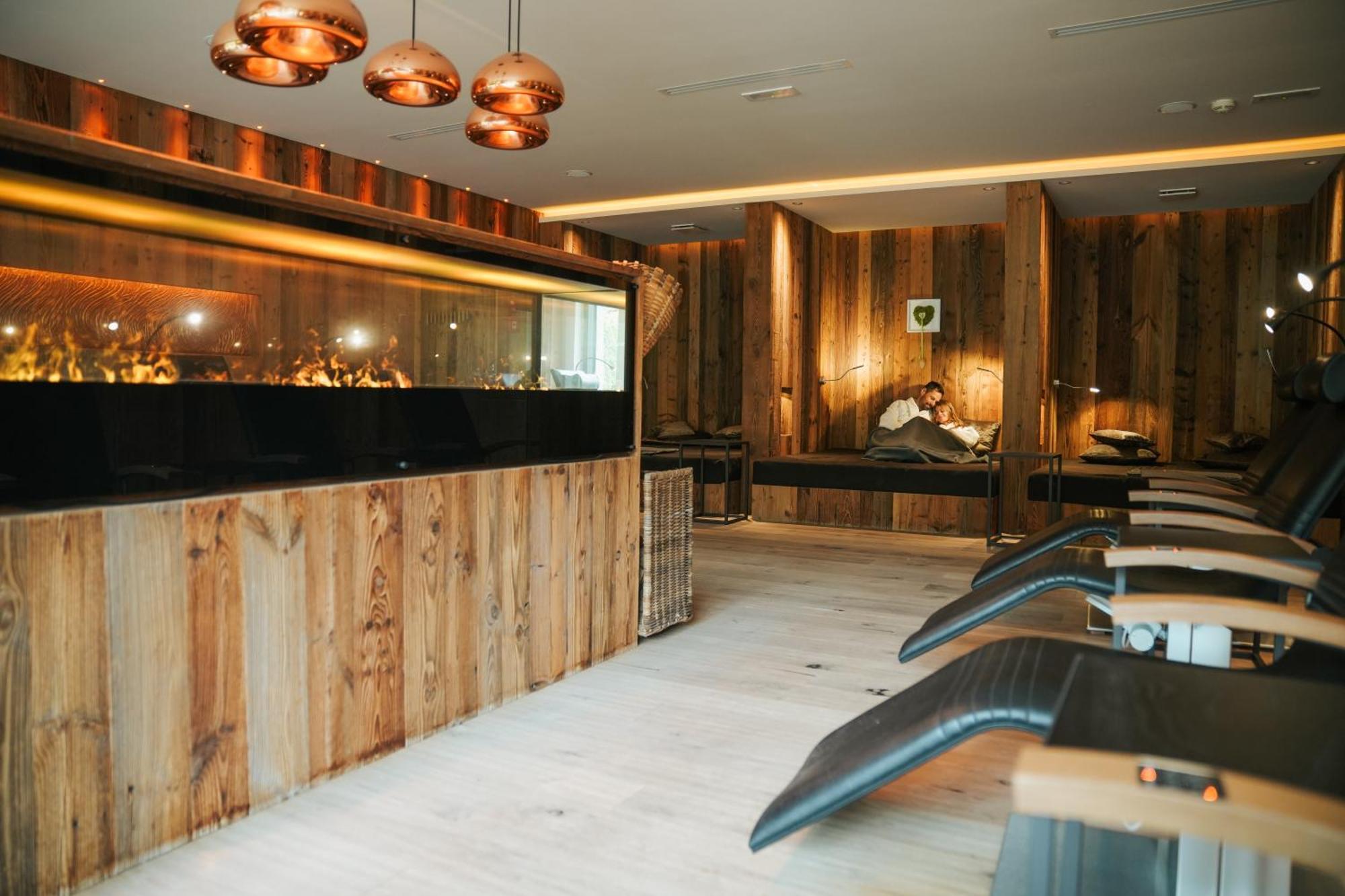 Gartenhotel Moser Апиано сула Страда дел Вино Екстериор снимка
