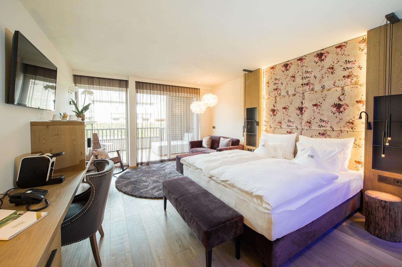 Gartenhotel Moser Апиано сула Страда дел Вино Екстериор снимка