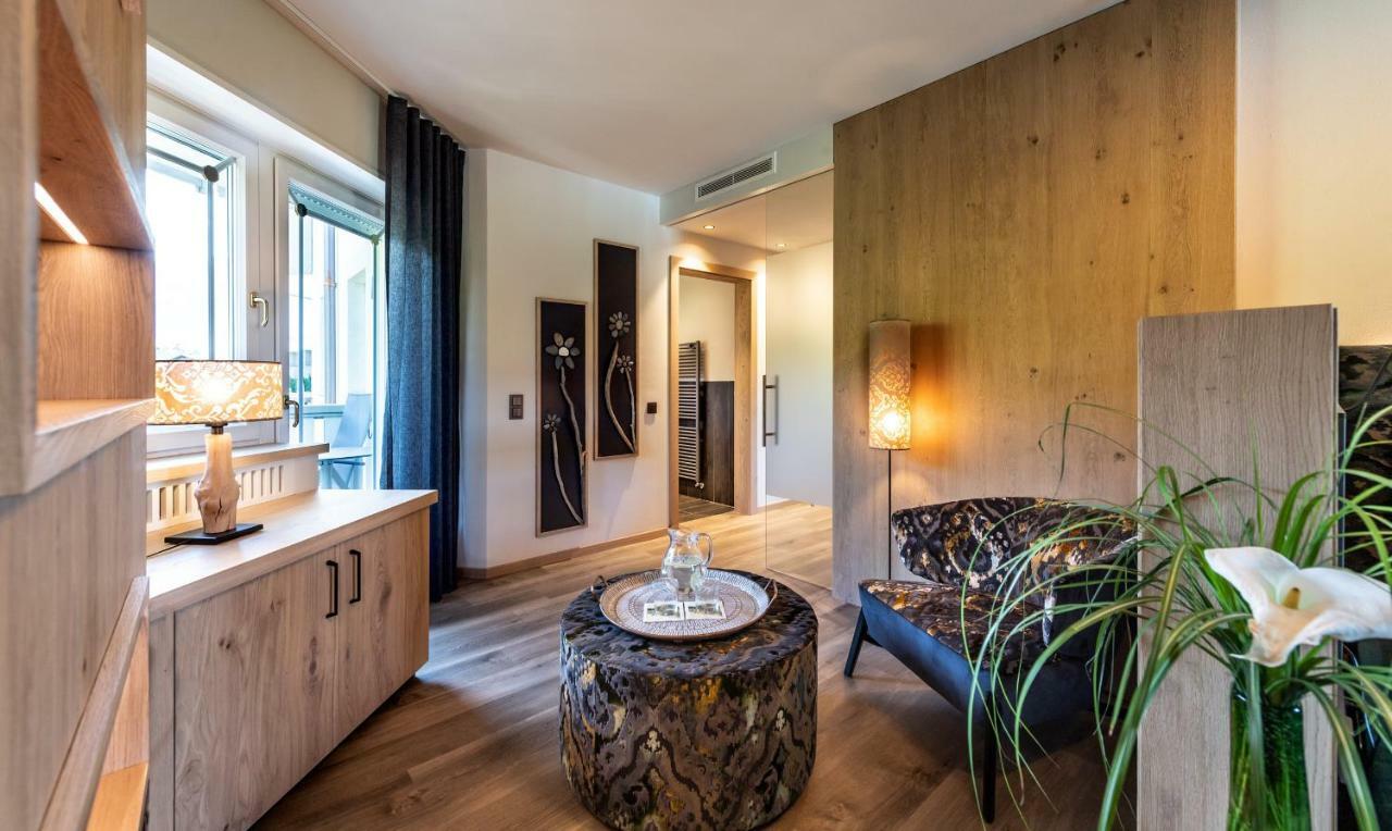 Gartenhotel Moser Апиано сула Страда дел Вино Екстериор снимка